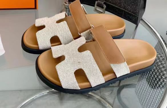 WW | Rome Sandals